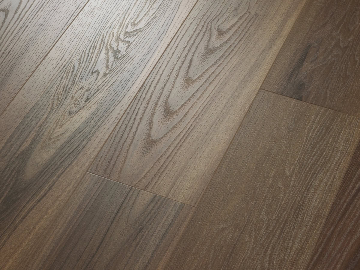 Vinylová podlaha COREtec Naturals 1800+++ Juglans – ukázka detailu dekoru
